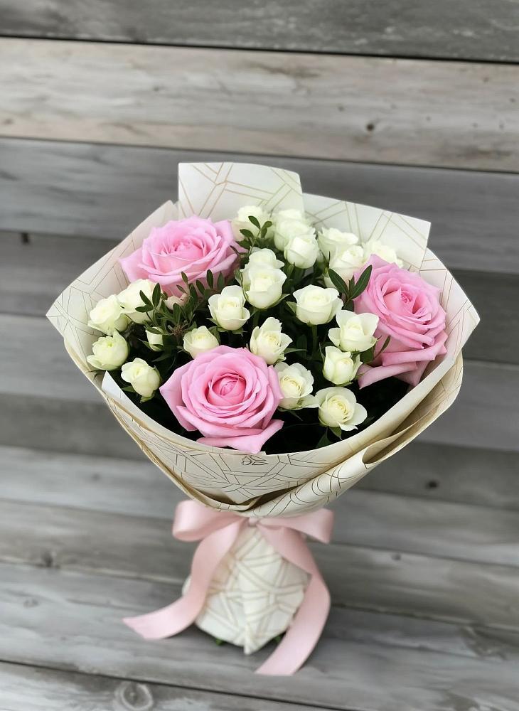 Букет цветов из: Розы в Домодедово