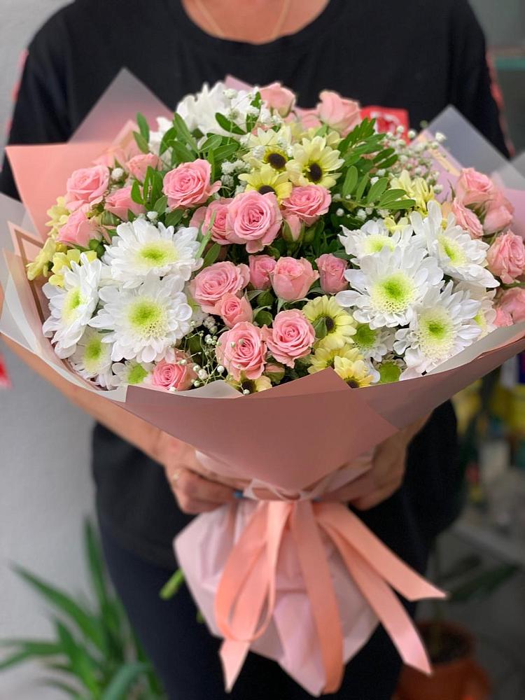 Букет цветов из: Розы и Хризантемы в Домодедово