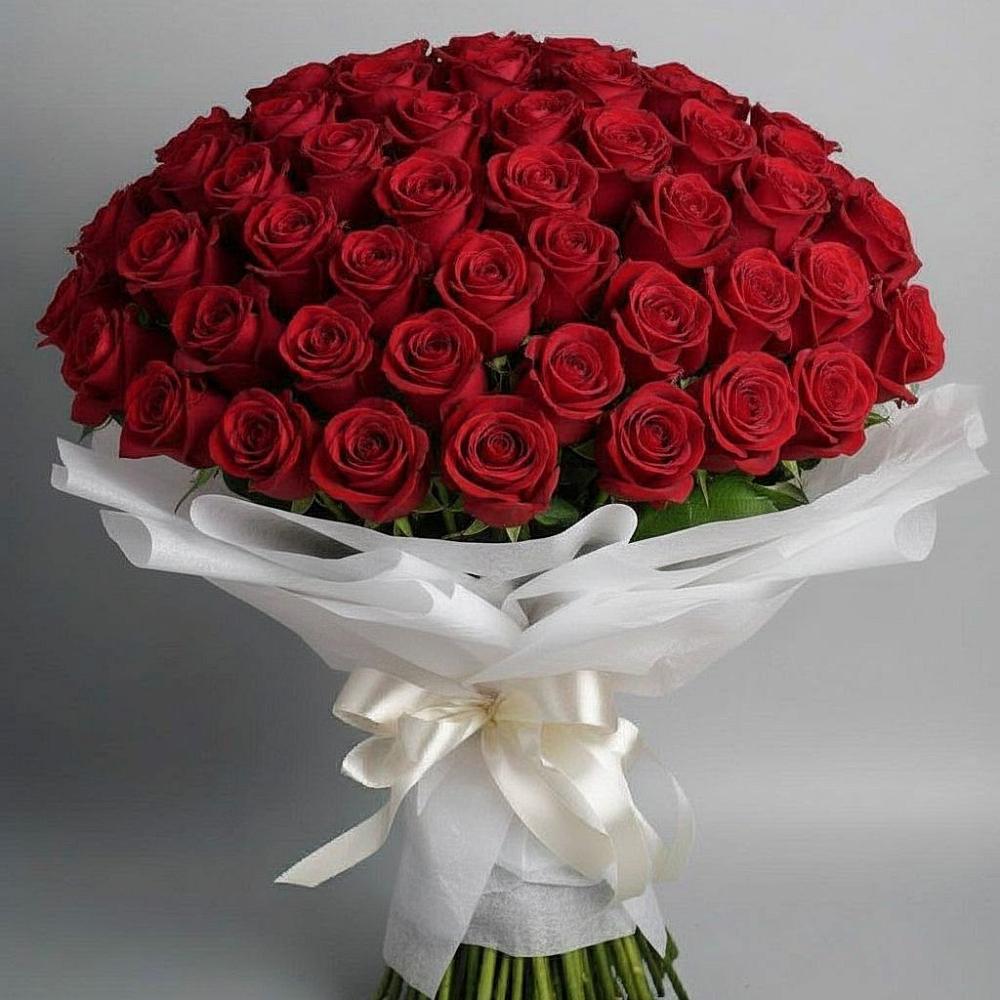 Букет 101 Красная роза Блэк Мэджик в Домодедово