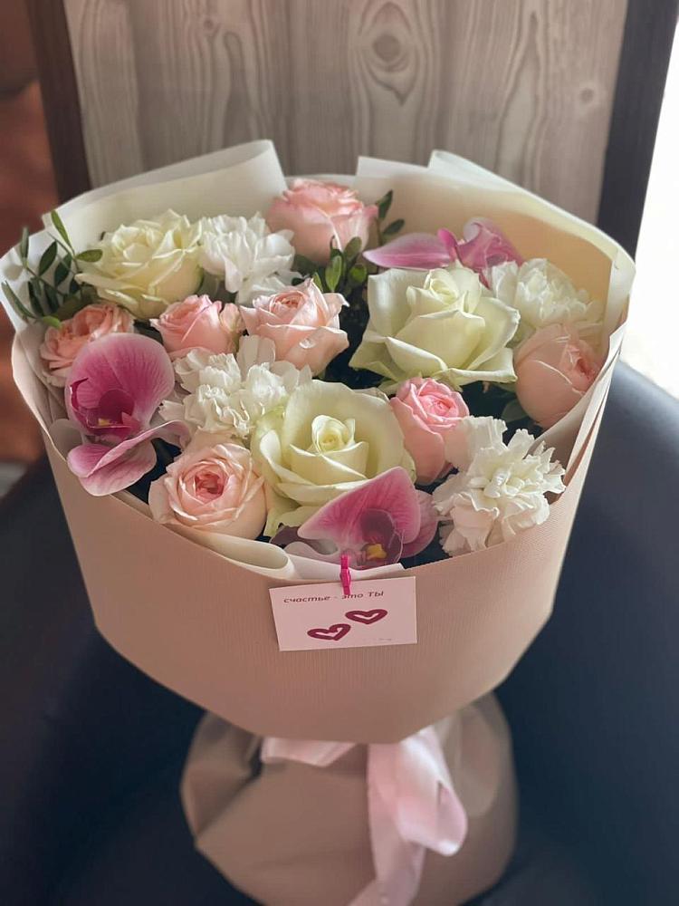 Букет цветов из: Орхидеи, Розы и Гвоздики в Домодедово