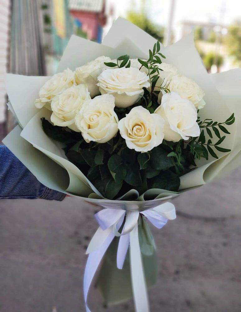 Букет Белые розы Проуд в Домодедово