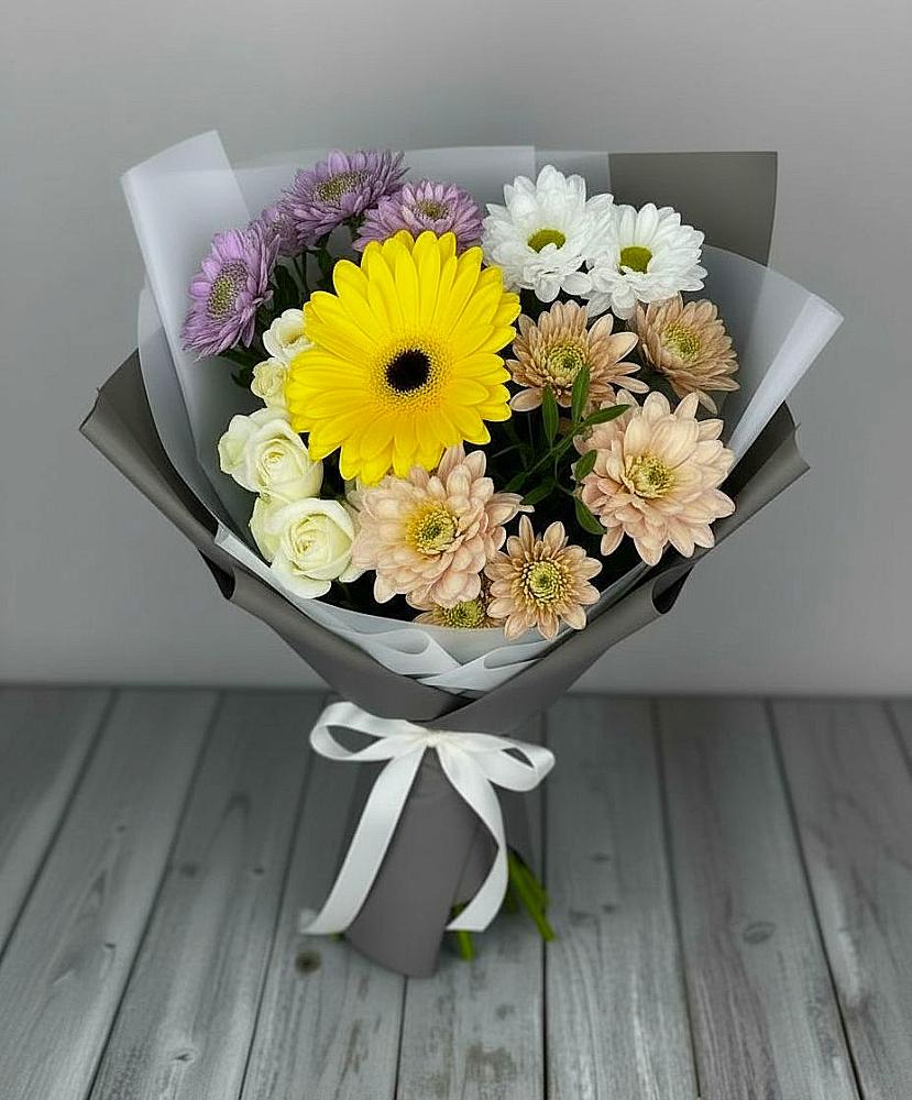 Букет цветов из: Розы, Герберы и Хризантемы в Домодедово