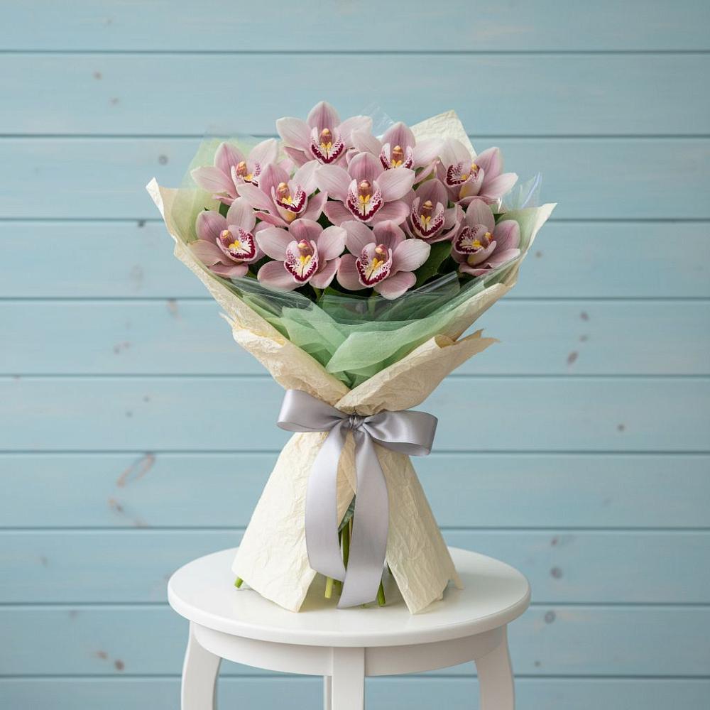 Букет цветов из: Орхидеи и Розы в Домодедово