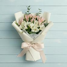 Букет цветов из:  Альстромерии в Домодедово