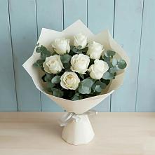Букет Белые розы в Эвкалипте в Домодедово