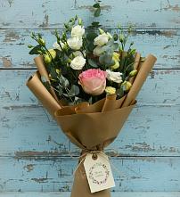 Букет цветов из:  Розы и Лизиантусы в Домодедово