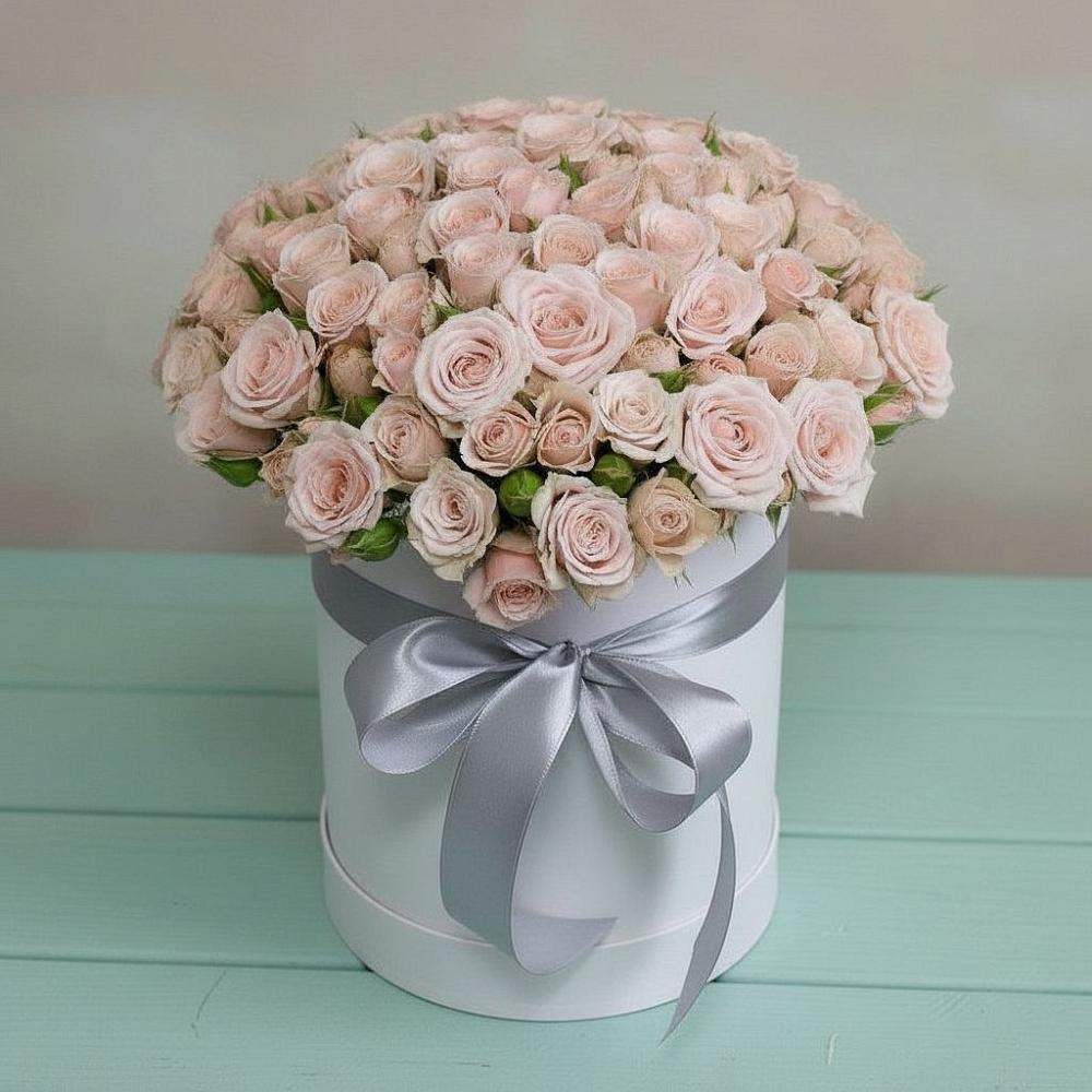 Цветочная композиция из Розы в шляпной коробке в Домодедово